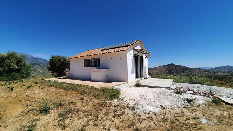 2 bedroom Country House for sale