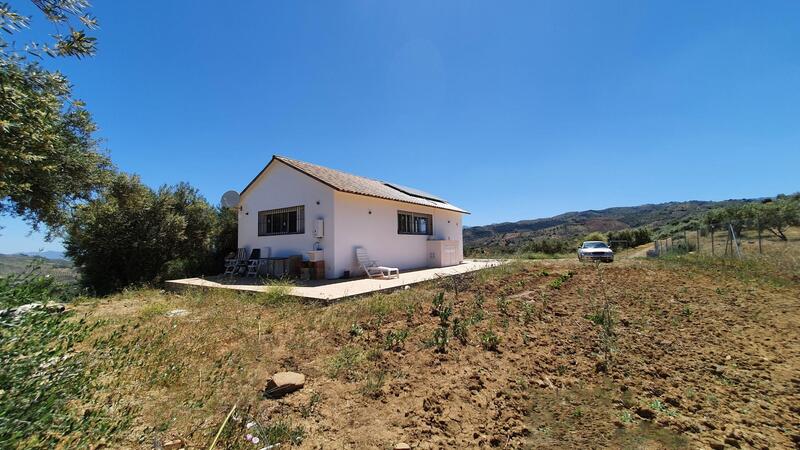 2 bedroom Country House for sale