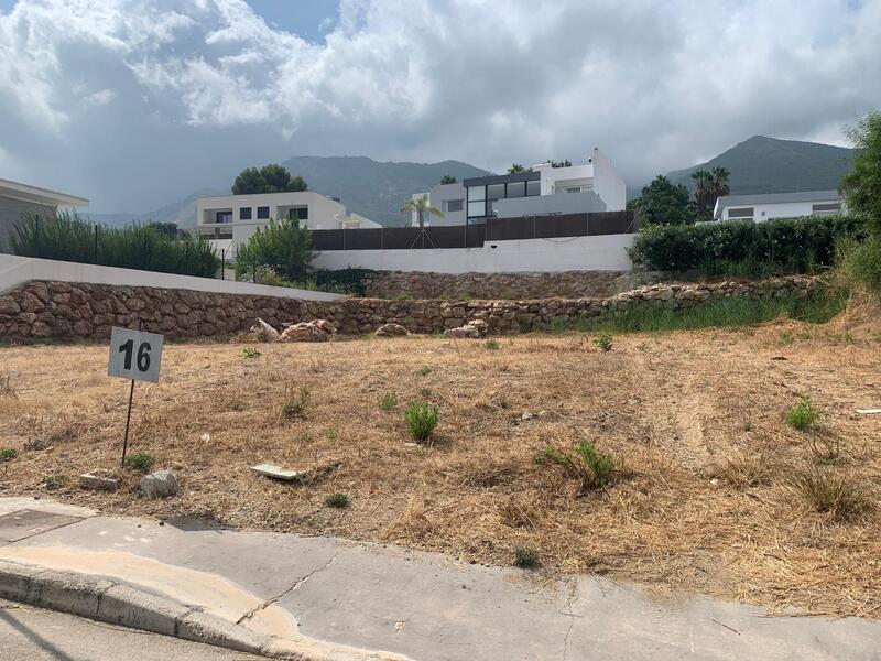 Land for sale in Alhaurin el Grande, Málaga