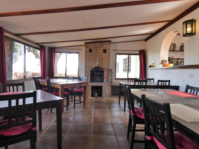 11 chambre Local Commercial à vendre