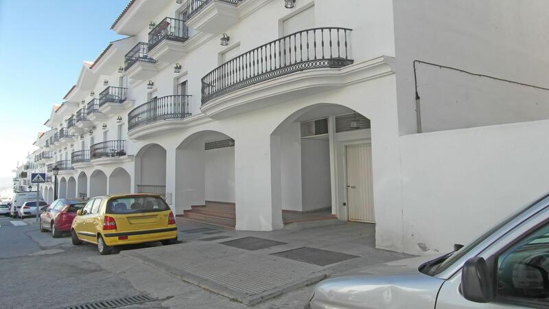 Commercial Property for sale in Alhaurin el Grande, Málaga
