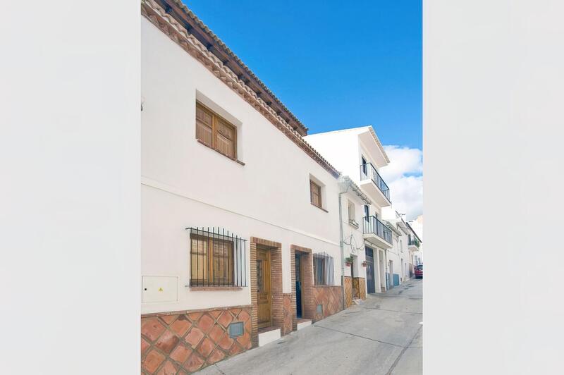 Stadthaus zu verkaufen in Alozaina, Málaga