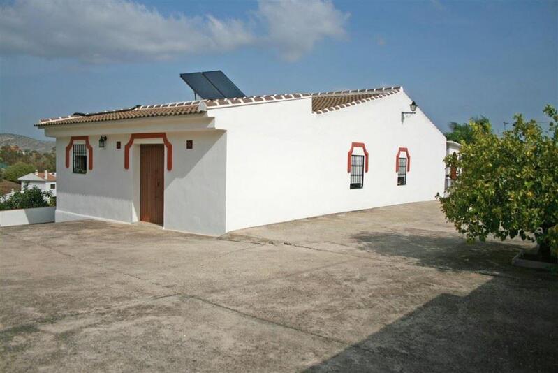 3 Schlafzimmer Landhaus zu verkaufen