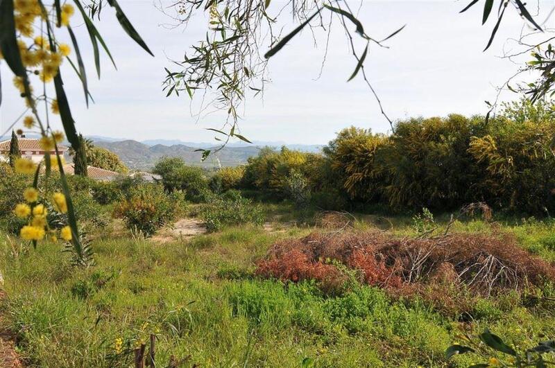 Land for sale in Alhaurin el Grande, Málaga