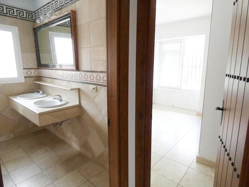 2 chambre Auberge à vendre