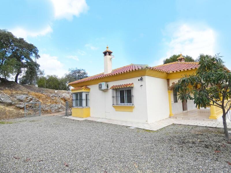 2 bedroom Country House for sale