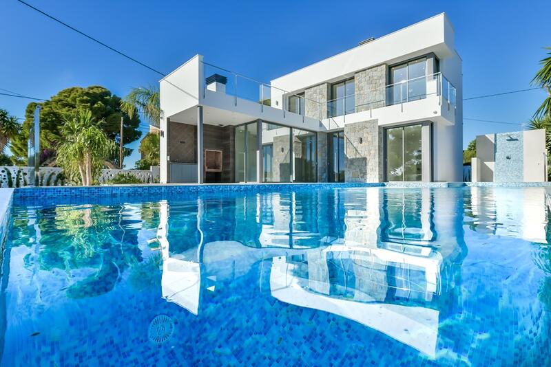 Villa en venta en Calpe, Alicante