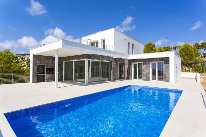 Villa till salu i Moraira, Alicante