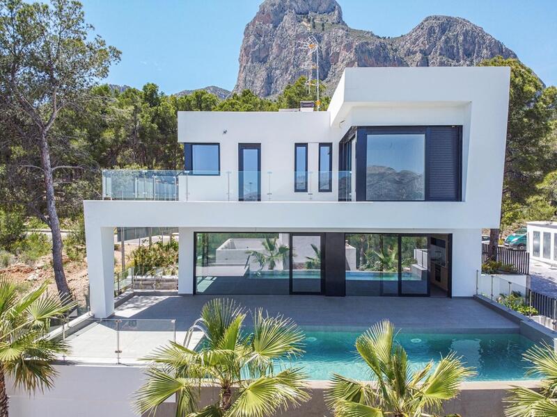 Villa til salg i Polop, Alicante