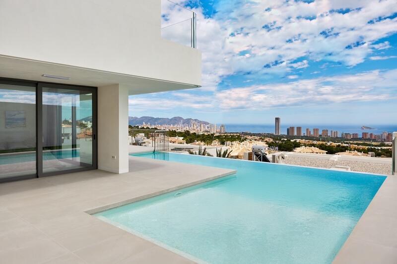 Villa for sale in Finestrat, Alicante