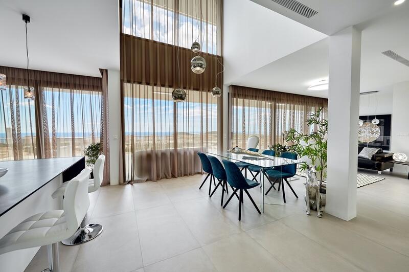 5 bedroom Villa for sale