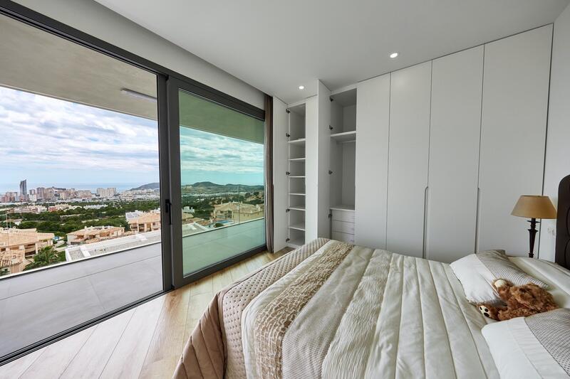 5 bedroom Villa for sale