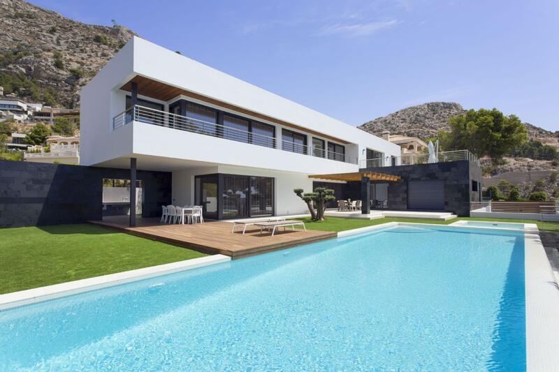 Villa for sale in Altea, Alicante