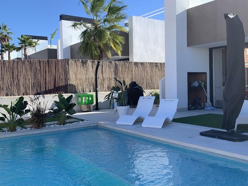 3 bedroom Villa for sale