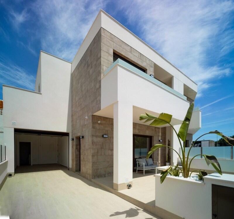 Villa for sale in San Pedro del Pinatar, Murcia