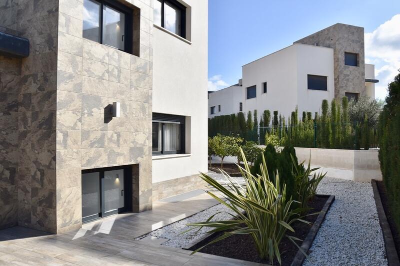4 Cuarto Villa en venta