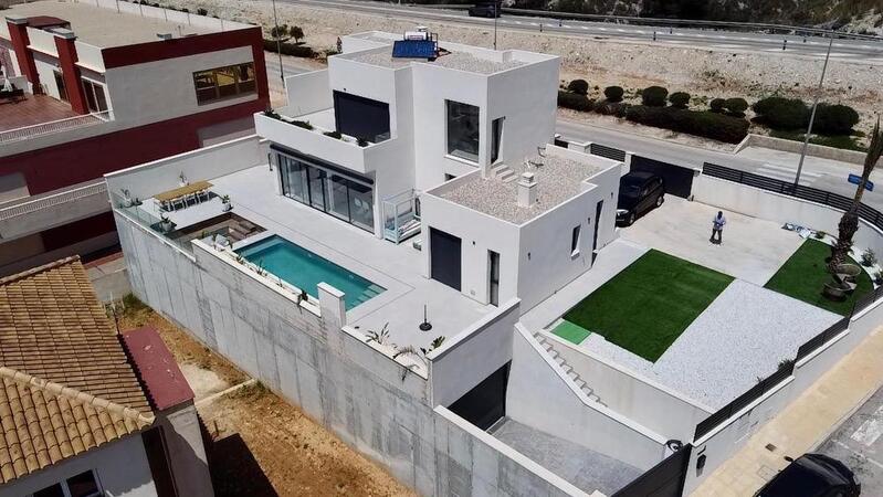 4 bedroom Villa for sale