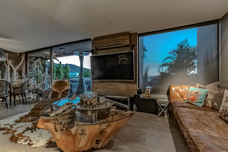3 bedroom Townhouse for sale
