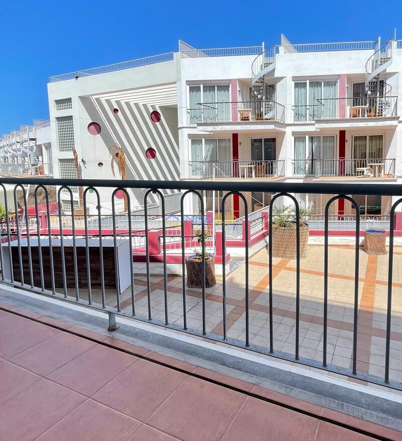 Apartamento en venta en Puerto de Santiago, Tenerife