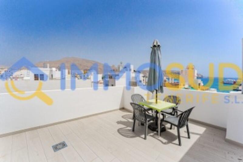 Villa til salgs i Playa de los Cristianos, Tenerife
