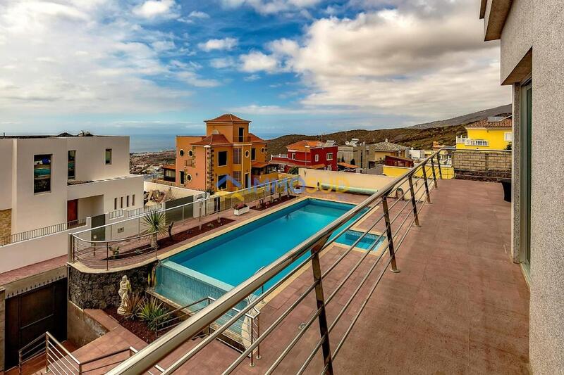 Villa à vendre dans Adeje, Tenerife
