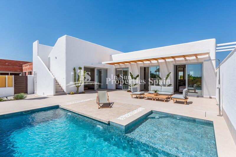 Villa à vendre dans Benijófar, Alicante