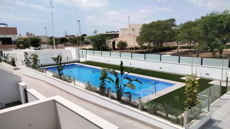 2 bedroom Apartment for sale