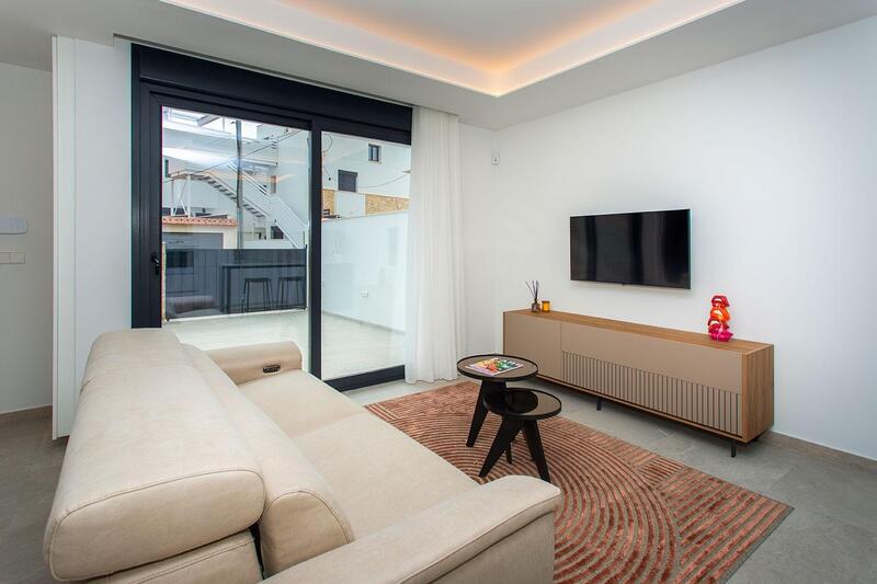 3 bedroom Townhouse for sale