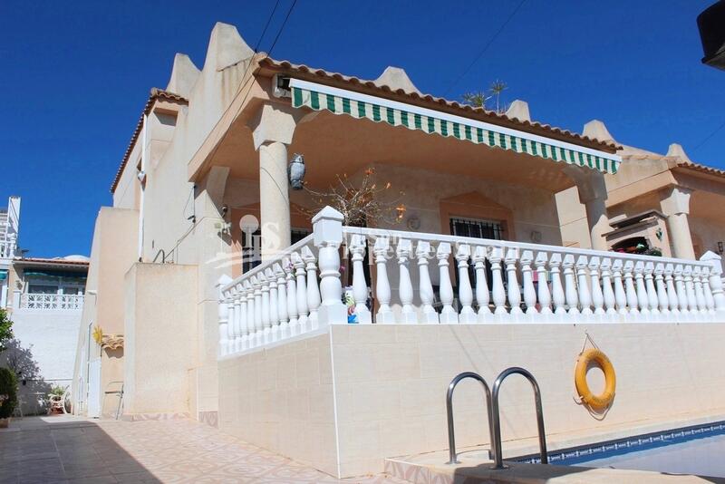 Villa zu verkaufen in Orihuela Costa, Alicante