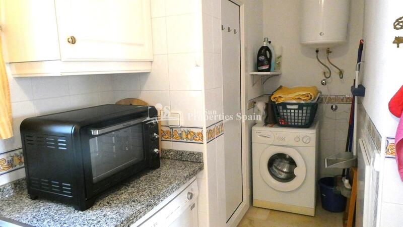 2 bedroom Townhouse for sale
