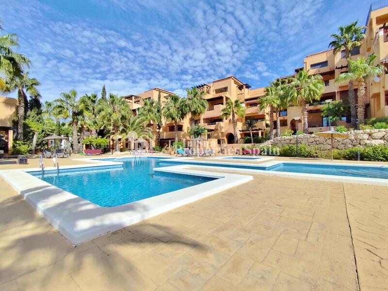 2 bedroom Apartment for sale