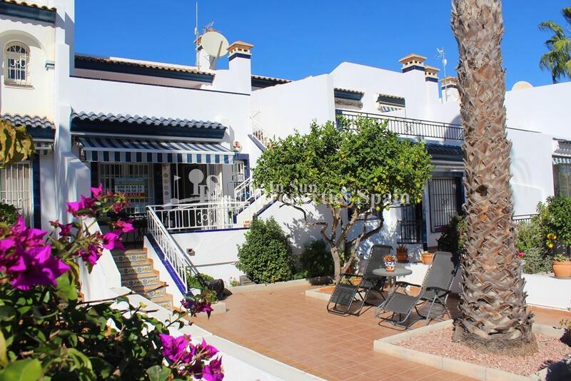 Villa à vendre dans Orihuela Costa, Alicante