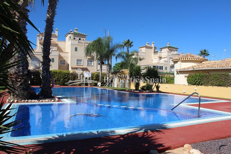 3 bedroom Townhouse for sale
