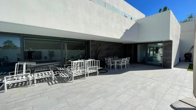 3 bedroom Villa for sale