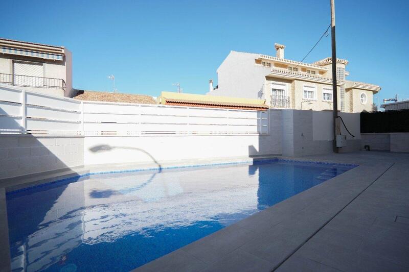 3 bedroom Apartment for sale