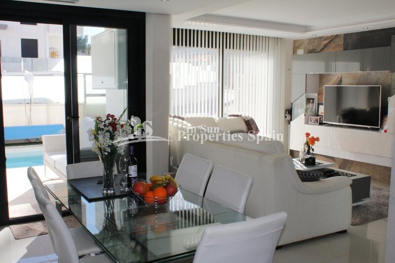 4 bedroom Villa for sale