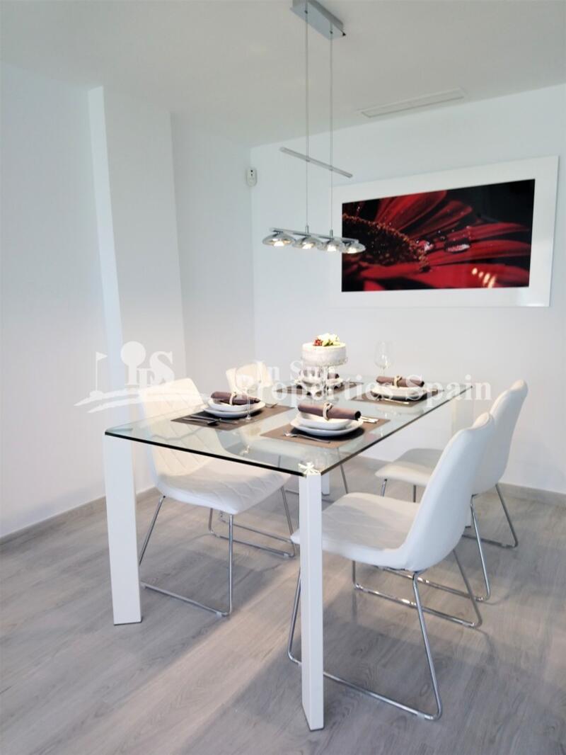 3 bedroom Apartment for sale