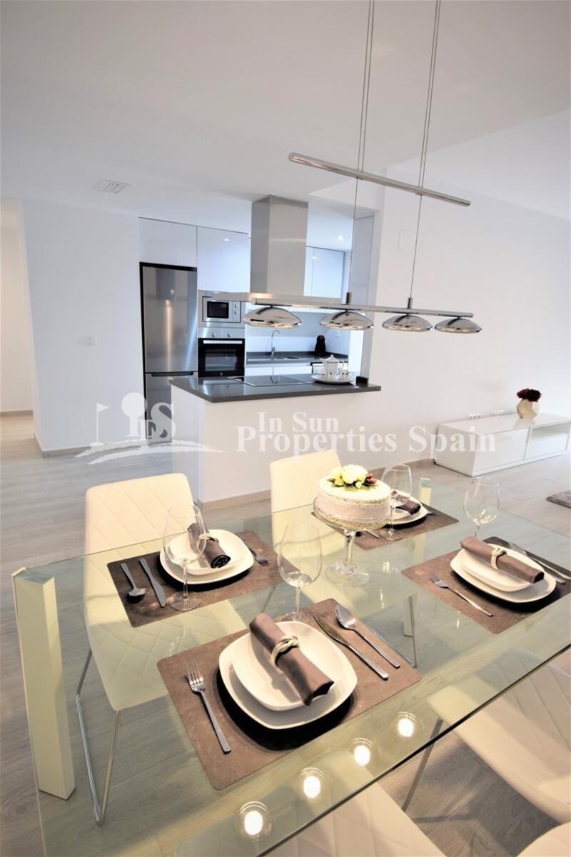 3 bedroom Apartment for sale