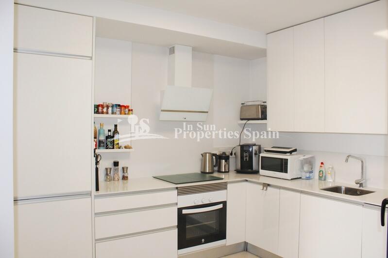 2 bedroom Townhouse for sale