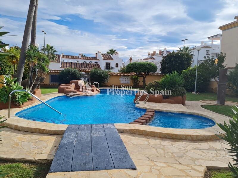 3 bedroom Townhouse for sale