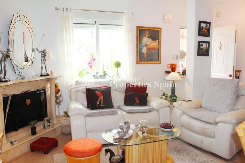 2 bedroom Townhouse for sale