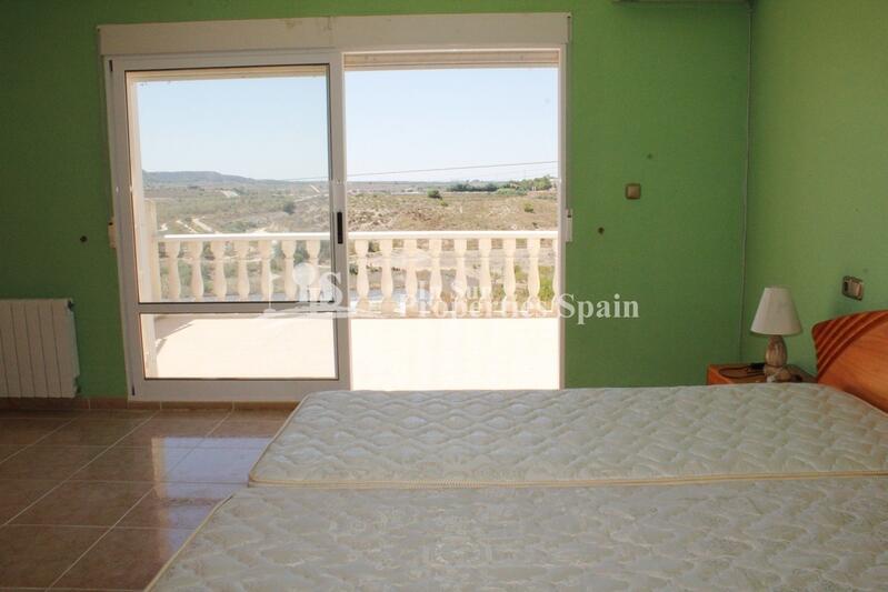 2 bedroom Townhouse for sale