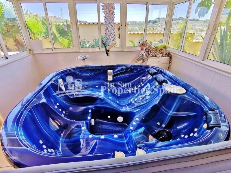 3 bedroom Villa for sale