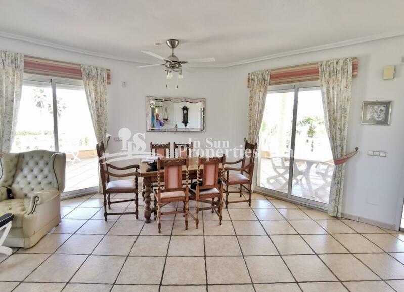 3 bedroom Villa for sale