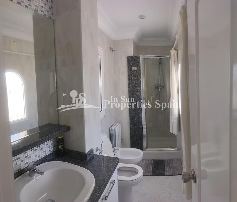 5 bedroom Villa for sale