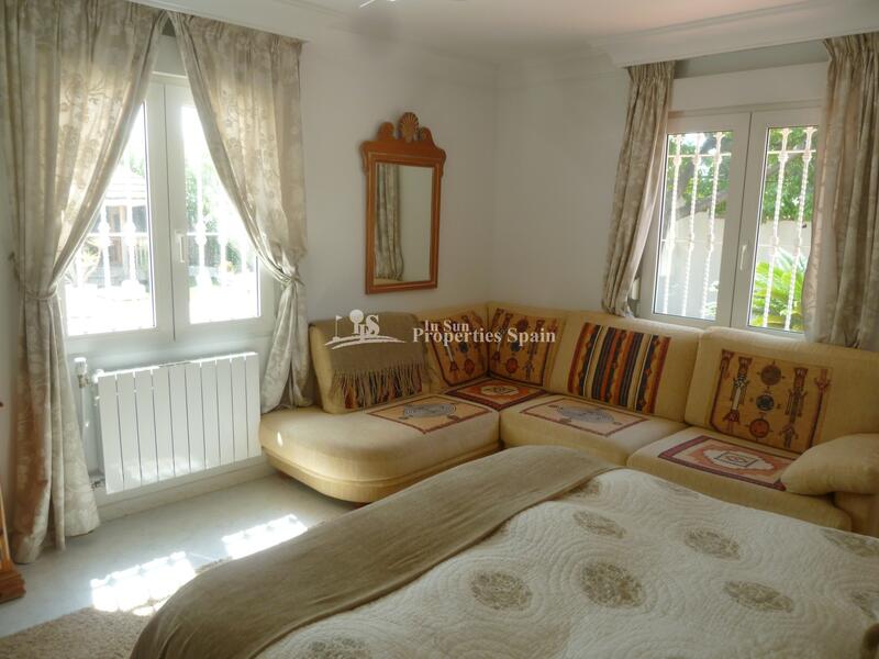 5 bedroom Villa for sale