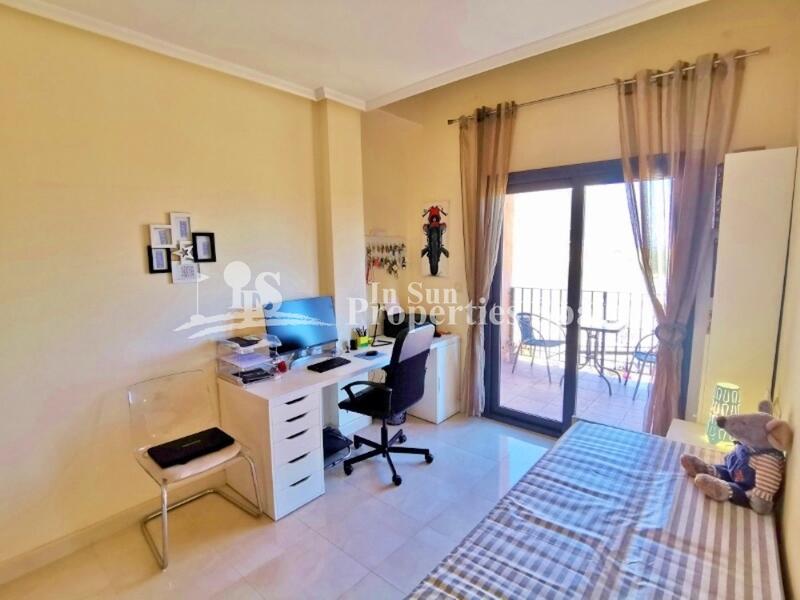 2 bedroom Apartment for sale