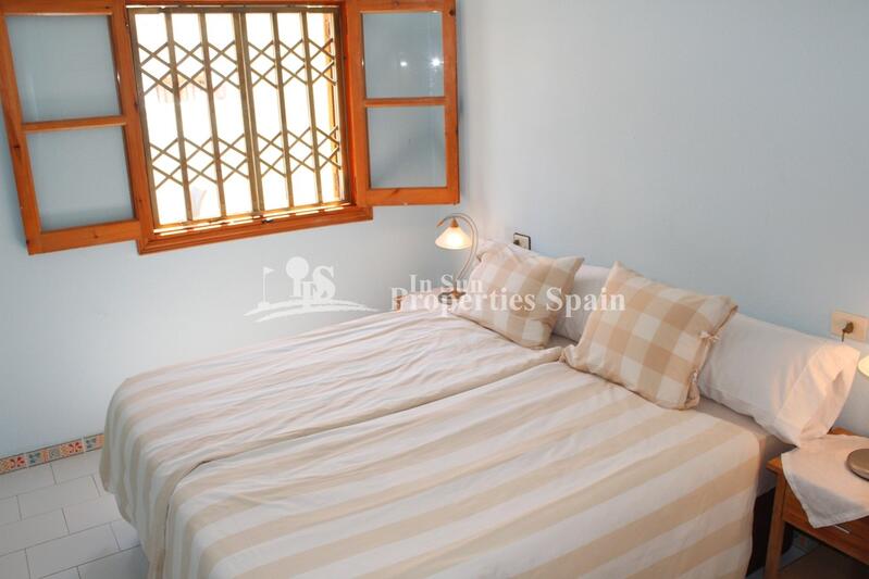 4 bedroom Townhouse for sale