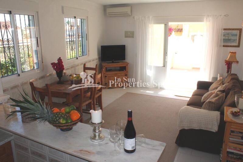 4 bedroom Townhouse for sale