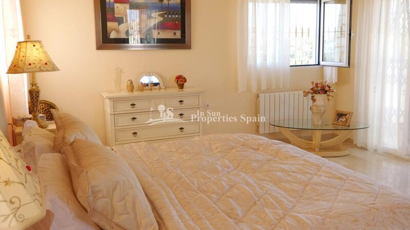 4 slaapkamer Villa Te koop
